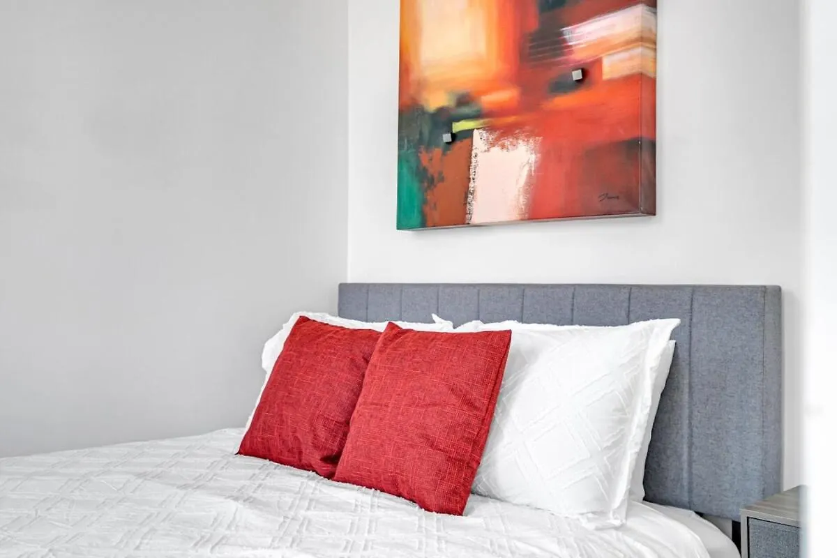 شقة Cozy 2Bdrm Near Scotiabank Mtcc Hospitals Water تورونتو