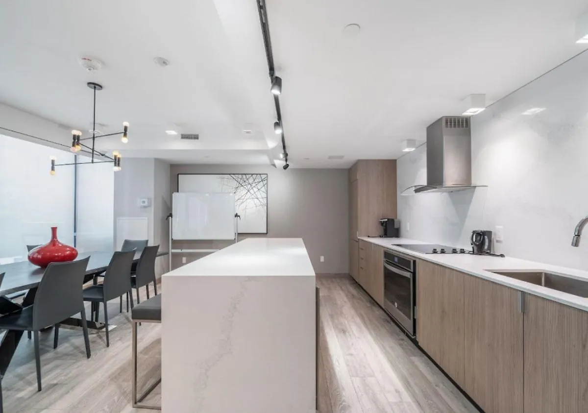 شقة Cozy 2Bdrm Near Scotiabank Mtcc Hospitals Water تورونتو