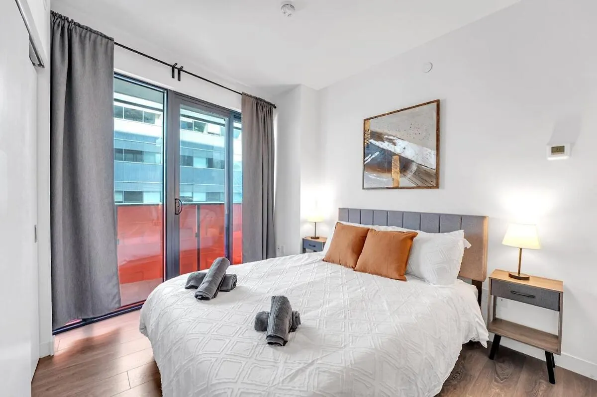 شقة Cozy 2Bdrm Near Scotiabank Mtcc Hospitals Water تورونتو