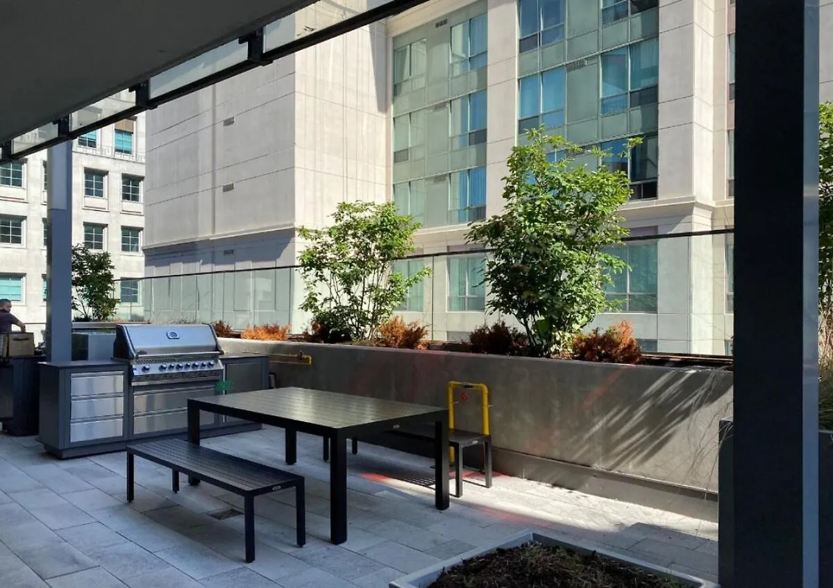 شقة Cozy 2Bdrm Near Scotiabank Mtcc Hospitals Water تورونتو